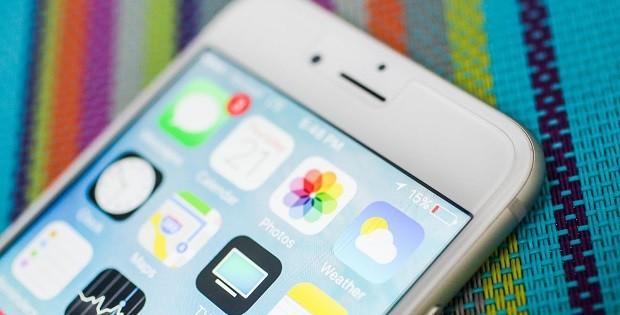 Почему iPhone начал тормозить?